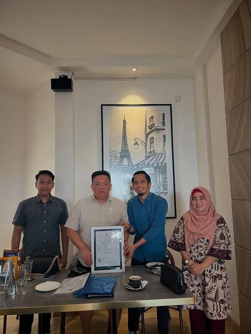 Sertifikat Halal AMDK merk Ruteng dan Komodo Island